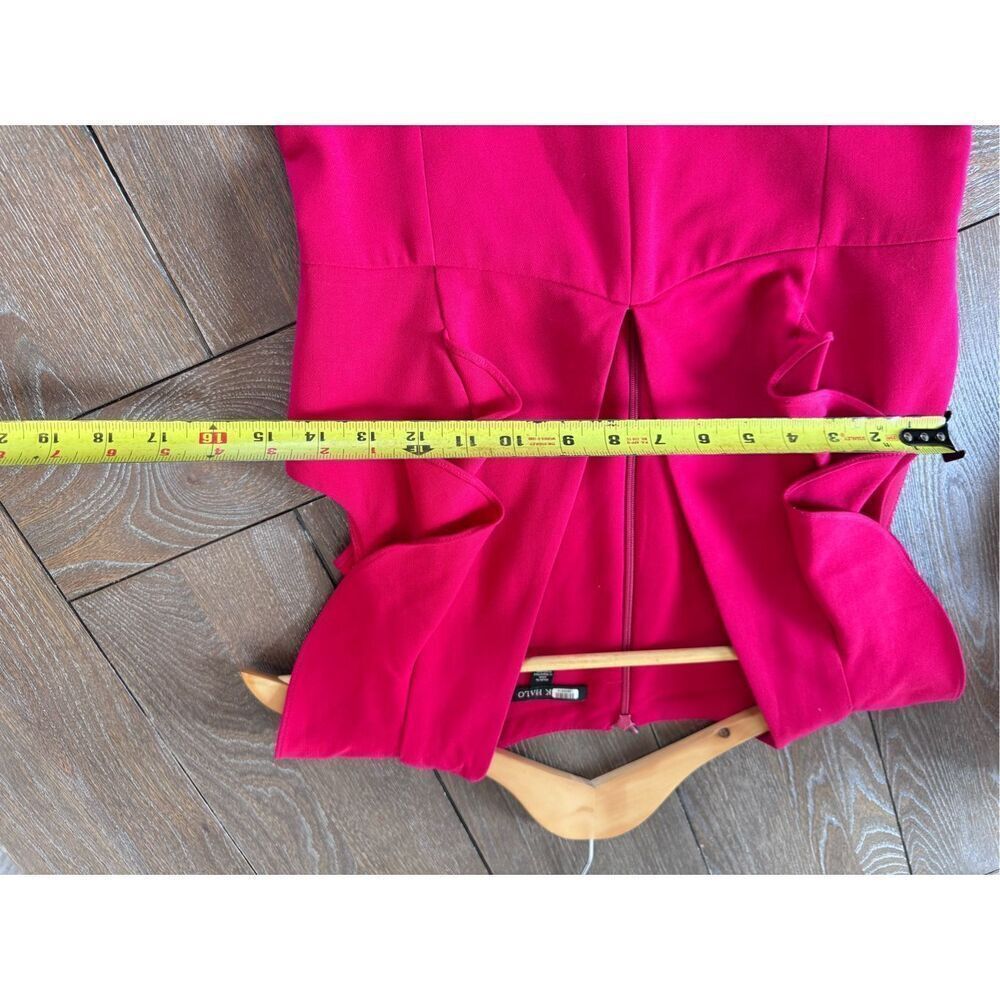 BLACK HALO Deklyn Playsuit Romper Bright Pink‎ V Neck Sleeveless Size 4 - Picture 9 of 9